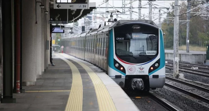 Marmaray’da gece seferleri 7 güne çıkıyor