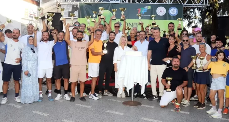 Master tenisçilerin büyük Adana buluşması