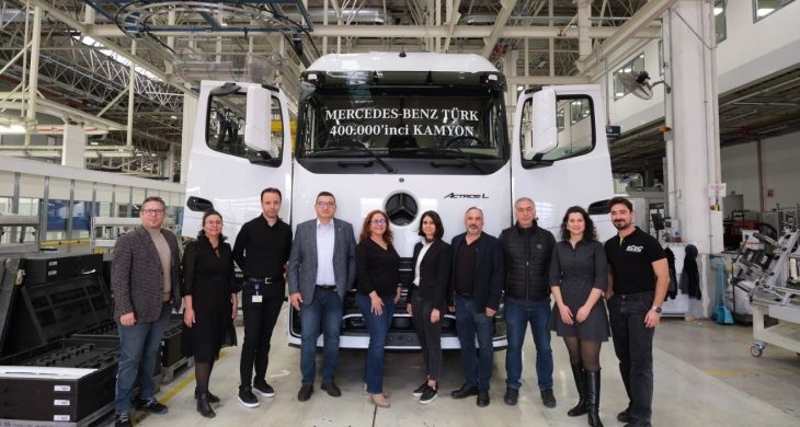 Mercedes-Benz Türk Aksaray Fabrikası’nda 400 bininci kamyon üretildi