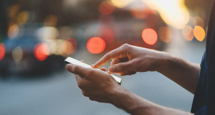 Facebook ve Instagram, İngiltere’de reklamsız abonelik sunacak