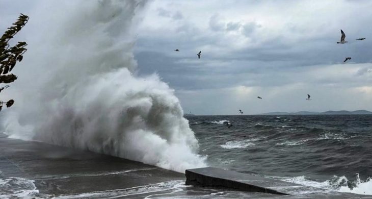 Meteoroloji’den Batı’ya fırtına ve sağanak uyarısı