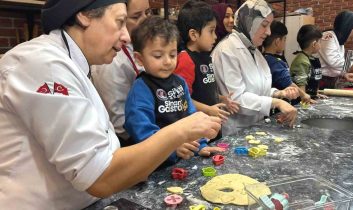 Minik öğrenciler Gastro Sincan’da kurabiye yaptı