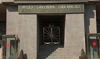 MSB: Ukrayna’da barış gücü için önce ateşkes şart