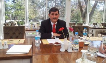Prof.Dr.H.Murat YILMAZ Rektörlük adaylığını açıkladı