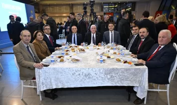 Musavvat Dervişoğlu Giresun’da konuştu