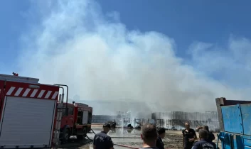 Mustafakemalpaşa’da Fabrika Bahçesinde Yangın