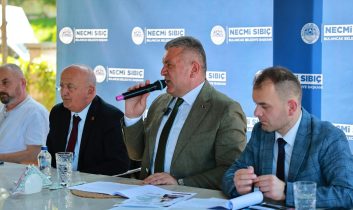 Necmi Sıbıç: “Bilgi sahibi olmadan fikir sahibi olunmaz”