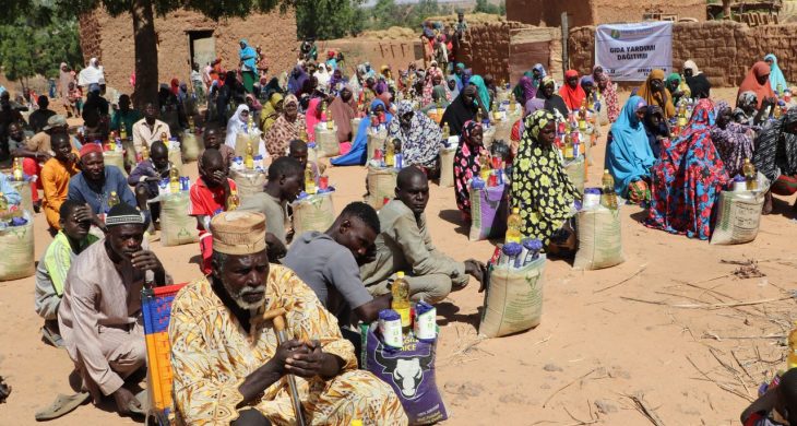 Help Yetim, Nijer’de yüzlerce yetime yardım dağıttı