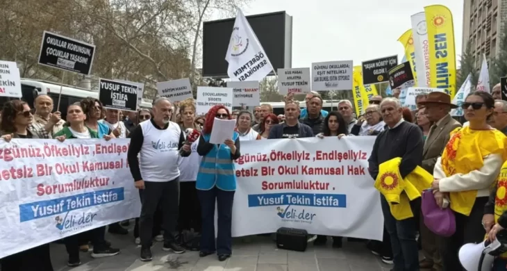 Öğrenci Veli Derneği okul saldırılarına tepki göstermek için Ankara’da eylem yaptı