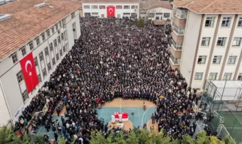 Öğretmen Fatma Nur Çelik son yolculuğuna uğurlandı