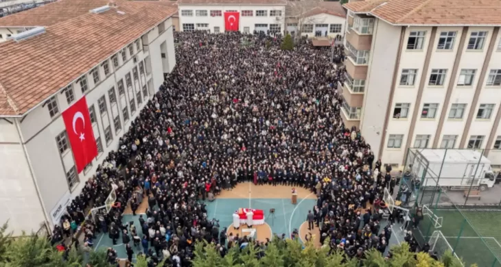 Öğretmen Fatma Nur Çelik son yolculuğuna uğurlandı