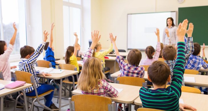 Okullarda serbest kıyafet uygulaması sona eriyor: Veliler kararı memnuniyetle karşıladı