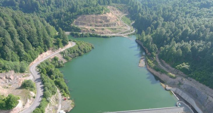 İran’da barajlardaki su seviyesi alarm veriyor: 12 barajda oran yüzde 10’un altında