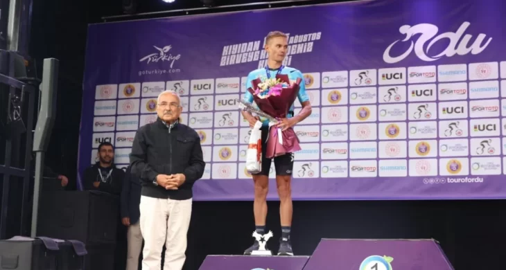 Ordu’da sahilden zirveye pedalladılar