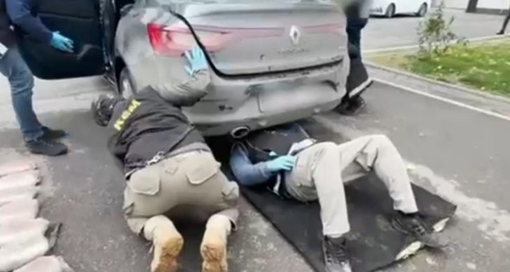 Otomobilin koltuklarına gizlenmiş 56 kilo uyuşturucu ele geçirildi