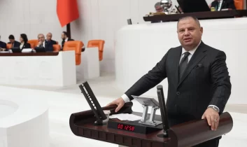 Öztürk’ten eğitime 250 bilgisayarlık destek