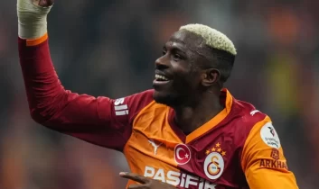 Premier Lig devi Osimhen için devrede