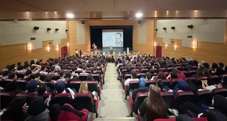 Prof. Dr. Ümit Meriç, Cemil Meriç’i Anma programı kapsamında Düzce’de öğrenci ve öğretmenlerle buluştu