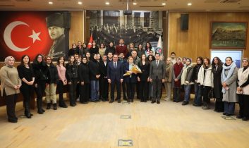 Kars Belediyesinde “Yerel Yönetimler” Dersi: Başkan Senger gençlerle buluştu