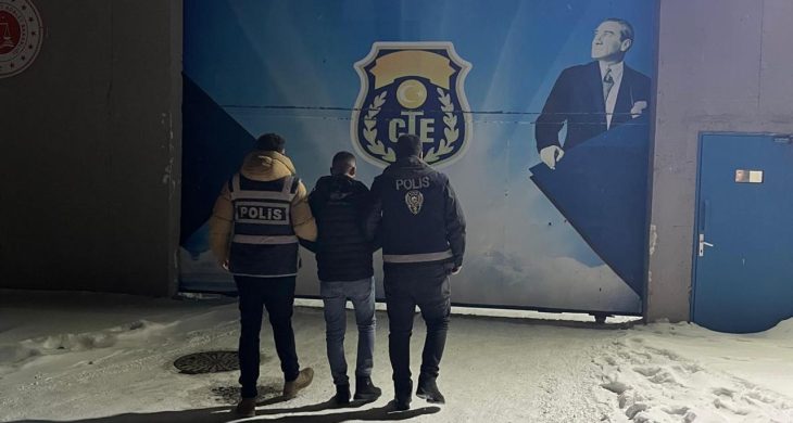 Sarıkamış’ta Uyuşturucu Ticareti Suçundan 15 Yıl Hapis Cezası Bulunan Firari Yakalandı!