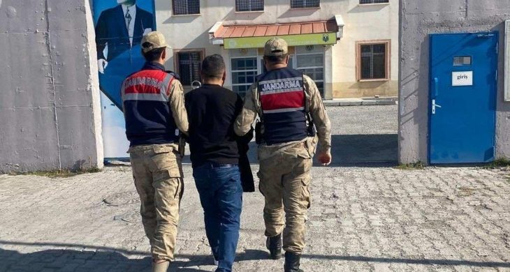 Kars’ta hakkında 4 yıl 2 ay hapis cezası bulunan şahıs yakalandı