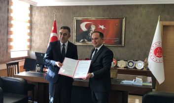 Kars’ta denetimli serbestlikte parmak izi sistemi için protokol imzalandı