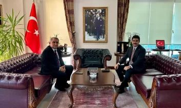 Rektör Aydın’dan Hopa Kaymakamı Karakaya’ya ziyaret