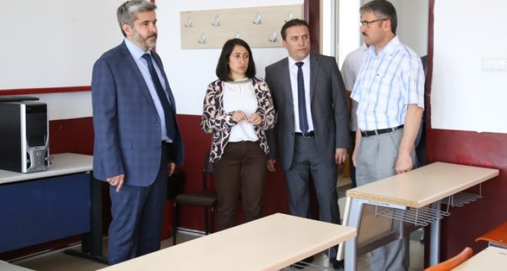 Rektör Şahin’in Okul Ziyaretleri Sürüyor