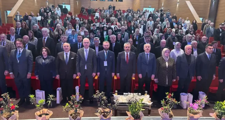 Rize’de “Süs Bitkisi Zirvesi” başladı