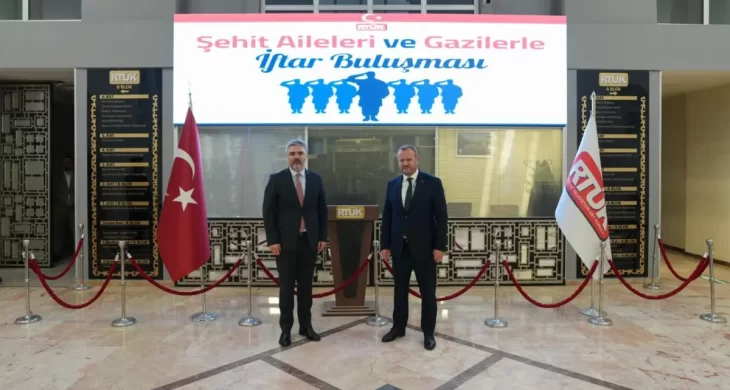 RTÜK’te İstiklâl Ruhu Ramazan Atmosferiyle Birleşti: Gazilerle İftar Sofrasında Millî Duygular paylaşıldı