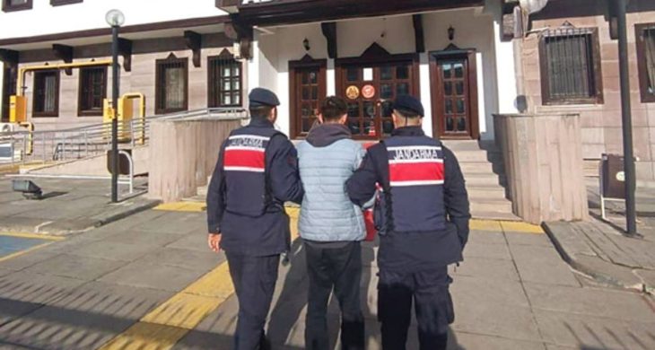 Jandarma dolandırıcılara göz açtırmıyor