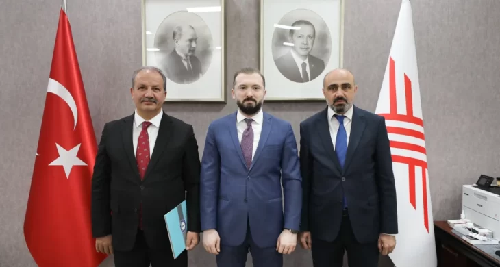 Sağlık-Sen’den YÖK’e ziyaret: Teşvik ek ödeme ve yer değişikliği talepleri gündemde