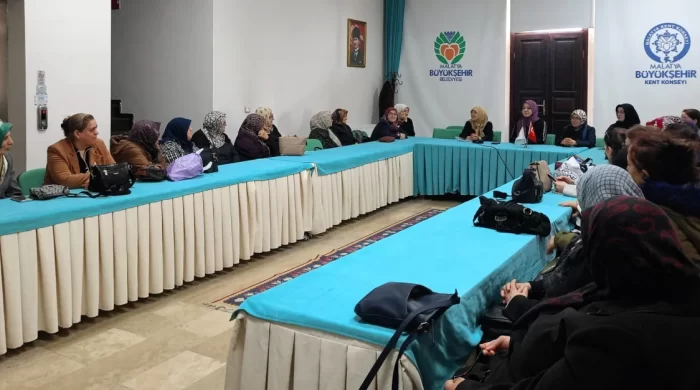 Şair Sülbiye Kutlu ile “Hayatın İçinden” programı düzenlendi