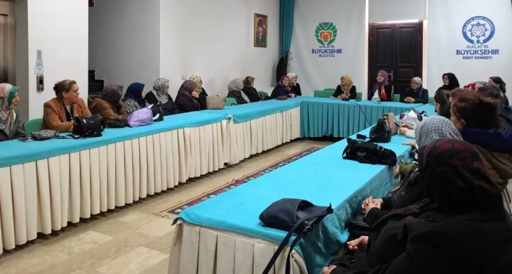 Şair Sülbiye Kutlu ile “Hayatın İçinden” programı düzenlendi