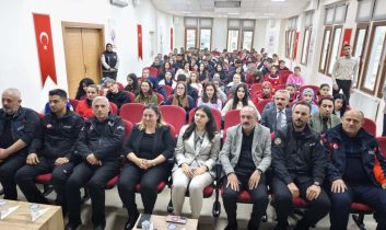 ŞMYO Öğrencilerine Afet Eğitim Hazırlık Konferansı verildi