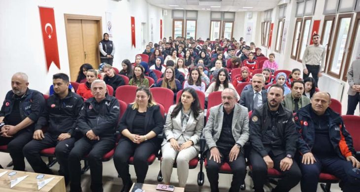 ŞMYO Öğrencilerine Afet Eğitim Hazırlık Konferansı verildi