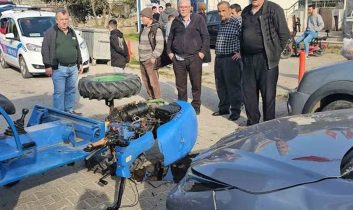 Senirkent’te otomobil ile pat pat çarpıştı: 2 yaralı