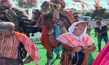 Kaş uğrar mahallesi’nde karpuz ve kapya festivali coşkusu