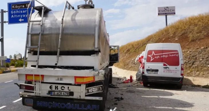 Gölhisar’da zincirleme kaza: 1 yaralı