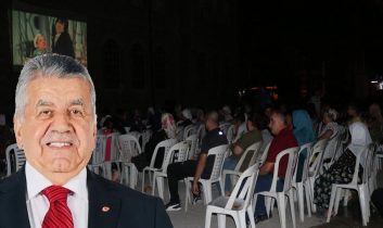 Senirkent’te açık hava sineması keyfi