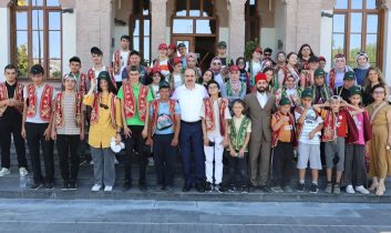 Konya’da özel gençler yaz okulu ile hem eğleniyor hem öğreniyor