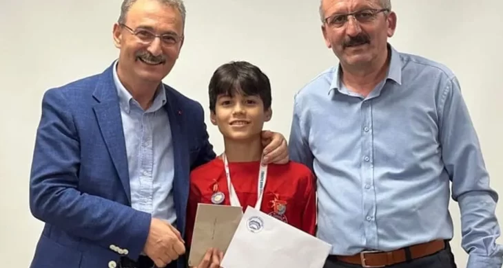 Minik şampiyon için onur programı