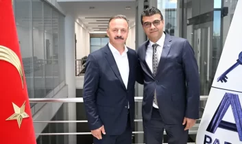 Anahtar Parti Adana İl Başkanı Av. Atilla Karataş: Sanal kumar, Türkiye’nin en büyük sessiz krizlerinden biri