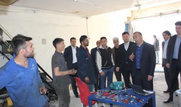 ‘Sizlerle istişare yaparak doğru zamanda doğru adımlar atacağız’