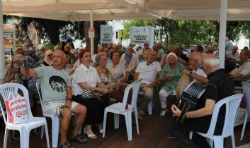 Kocaeli Büyükşehir’in gözde merkezinde keyifler yerinde; Saygınlar Kulübü’nde keyif dolu etkinlik