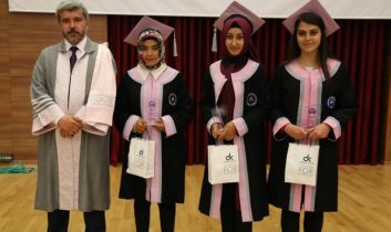 Mezuniyet Törenleri Sona Erdi