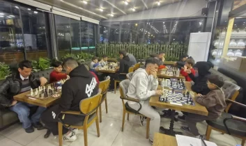 Serik’te Ramazan gecelerinde satranç heyecanı