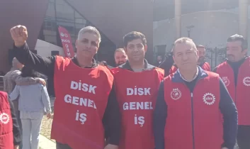 Seyhan Belediyesi’nde işçilerden zam teklifine ve ödenmeyen alacaklara tepki