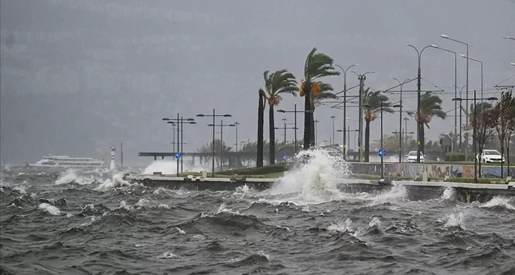 Marmara ve Kuzey Ege’de fırtına alarmı: 13 ile “sarı” kodlu uyarı