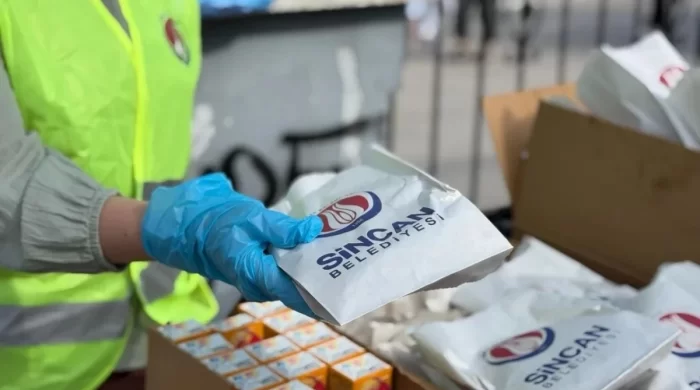 Sincan Belediyesi YKS’ye giren öğrencileri ve velilerini yalnız bırakmadı